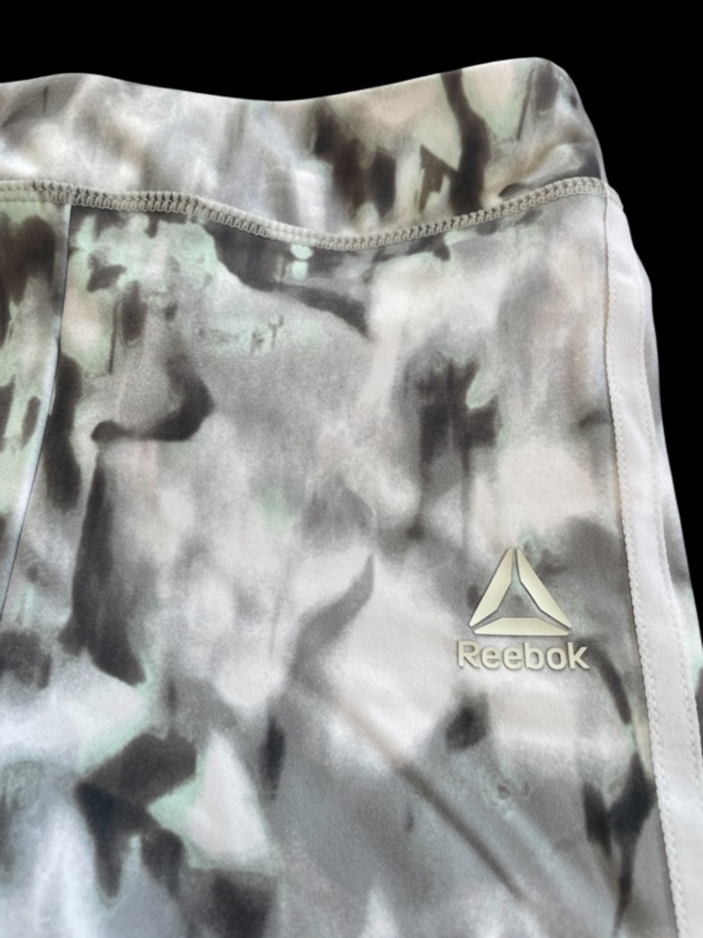 Girls 5T Reebok Short Set - Picture 6 of 8